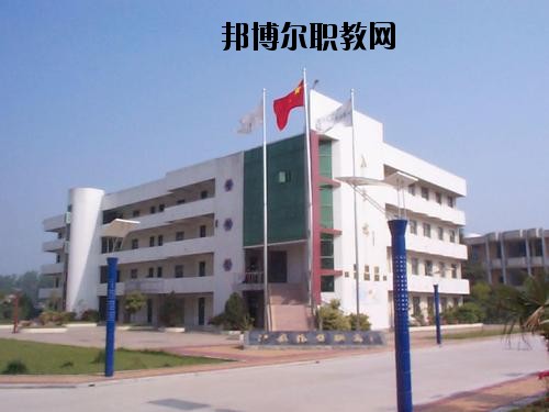 昭陽區(qū)高級職業(yè)中學(xué)2020年報(bào)名條件、招生要求、招生對象