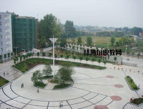 來(lái)鳳中等職業(yè)技術(shù)學(xué)校怎么樣、好不好
