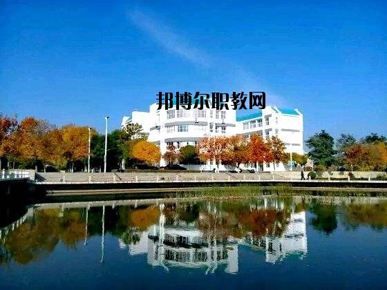 利川民族中等職業(yè)技術(shù)學(xué)校2020年報(bào)名條件、招生要求、招生對象