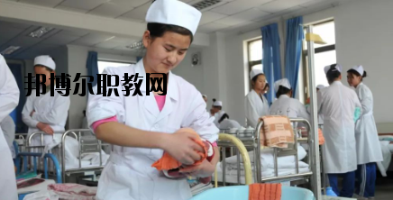 慶陽衛(wèi)生學(xué)校2020年報(bào)名條件、招生要求、招生對象