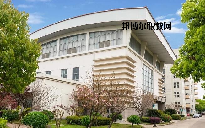 平陽縣職業(yè)教育中心2020年報名條件、招生要求、招生對象