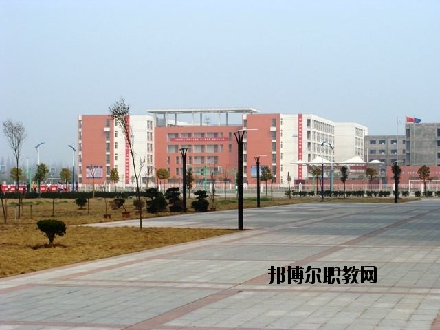 崇仁職業(yè)教育中心2020年報名條件、招生要求、招生對象 