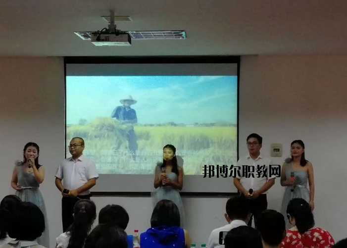 廣豐區(qū)信息技術(shù)學(xué)校怎么樣、好不好