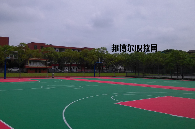 南昌保險學校2020年招生辦聯(lián)系電話