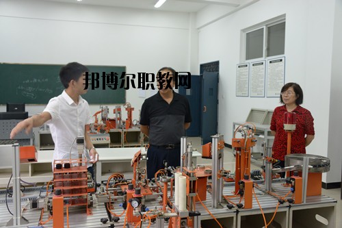 廣安技師學院2020年招生辦聯(lián)系電話