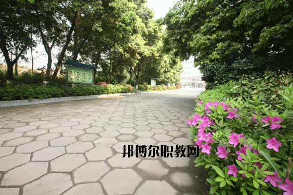 贛州農(nóng)業(yè)學(xué)校2020年報名條件、招生要求、招生對象 