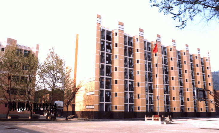 達(dá)州風(fēng)華職業(yè)技術(shù)學(xué)校2020年報(bào)名條件、招生要求、招生對(duì)象