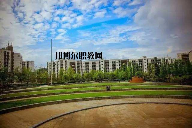隨州曾都電子工業(yè)學(xué)校2020年報(bào)名條件、招生要求、招生對(duì)象