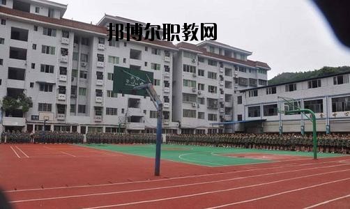 南充中等專業(yè)學校2020年報名條件、招生要求、招生對象