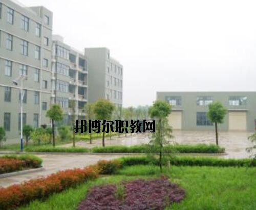 羅山中等職業(yè)學(xué)校2021年報(bào)名條件、招生對(duì)象