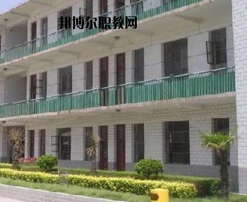 新鄉(xiāng)衛(wèi)生學(xué)校怎么樣、好不好