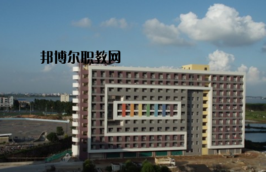 江門雅圖仕職業(yè)技術學校2020年招生辦聯(lián)系電話