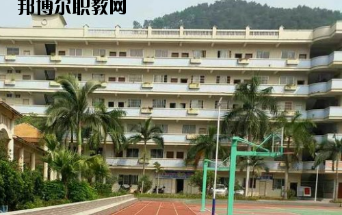 梧州西南中等專業(yè)學(xué)校2020年報名條件、招生要求、招生對象