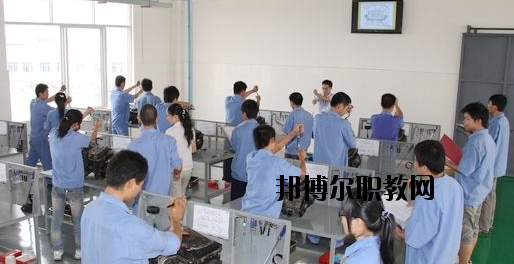 河池交通技工學(xué)校2020年報(bào)名條件、招生要求、招生對(duì)象 