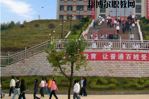 廣西質(zhì)量技術(shù)工程學(xué)校2020年報名條件、招生要求、招生對象