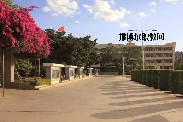 元謀縣職業(yè)高級(jí)中學(xué)2020年招生辦錄取分?jǐn)?shù)線(xiàn)