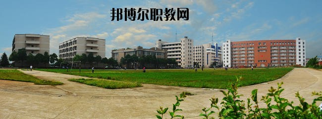 華寧縣職業(yè)高級中學(xué)怎么樣、好不好