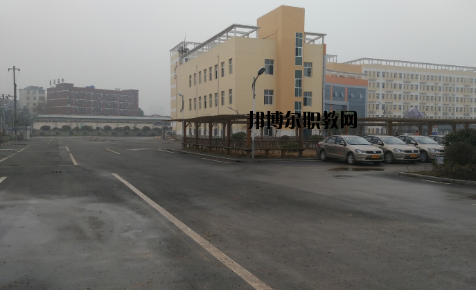 黃石第一技工學校怎么樣、好不好