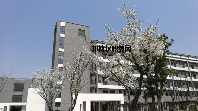 蘇州高等幼兒師范學(xué)校2020年報名條件、招生要求、招生對象
