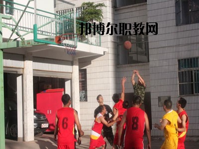 新平縣職業(yè)高級(jí)中學(xué)怎么樣、好不好