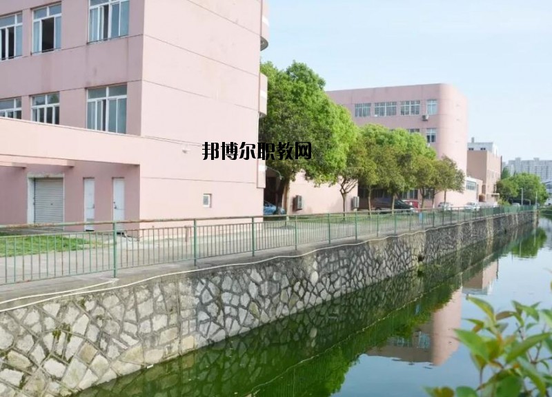 椒江第二職業(yè)技術(shù)學校怎么樣、好不好