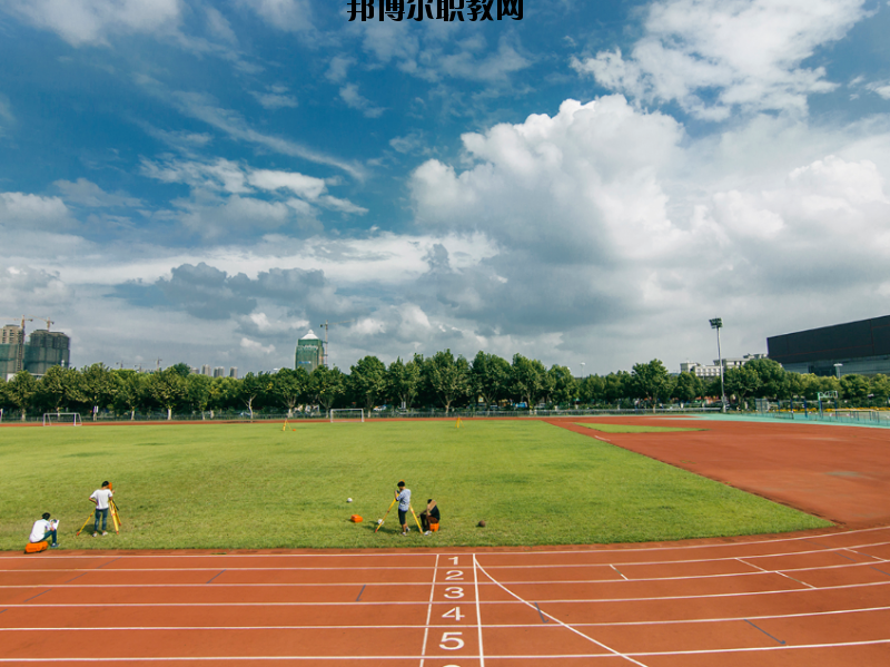 江蘇邗江中等專(zhuān)業(yè)學(xué)校怎么樣、好不好
