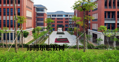 東莞輕工業(yè)學(xué)校怎么樣、好不好