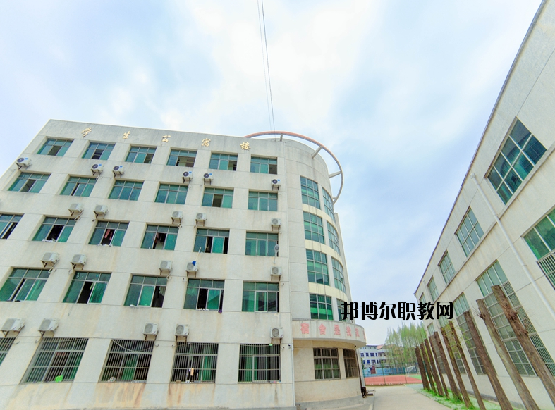 黃岡技師學(xué)院2020年報(bào)名條件、招生要求、招生對(duì)象