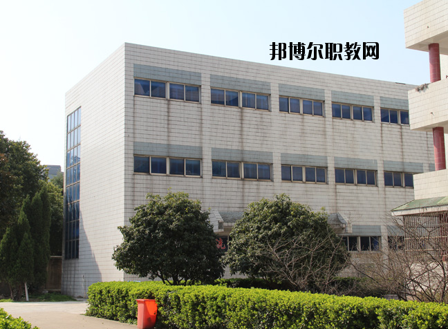 蘇州衛(wèi)生職業(yè)學(xué)校2020年報(bào)名條件、招生要求、招生對(duì)象