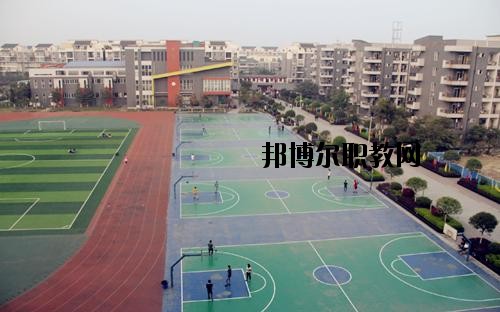 成都機(jī)電工程學(xué)校2020年報(bào)名條件、招生要求、招生對(duì)象