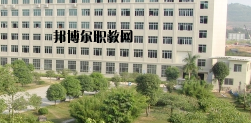 廣西工商技師學(xué)院2020年報(bào)名條件、招生要求、招生對(duì)象 