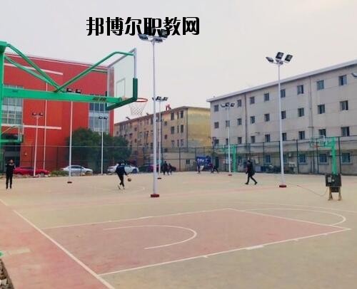 新鄉(xiāng)工業(yè)學(xué)校怎么樣、好不好