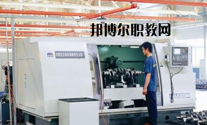 河南信陽航空服務(wù)學(xué)校2021年報名條件、招生要求、招生對象
