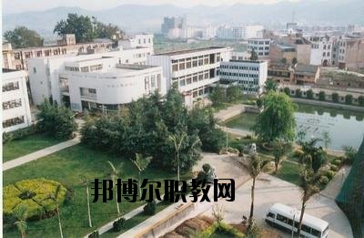 文山三鑫中等職業(yè)技術(shù)學(xué)校2020年報名條件、招生要求、招生對象