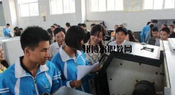 江西東鄉(xiāng)機電中等專業(yè)學(xué)校2020年招生辦聯(lián)系電話