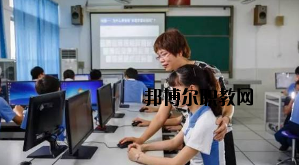 蘭州高新科技學校2020年學費、收費多少