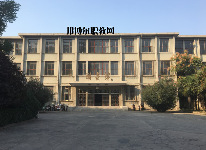 鄭州輕工業(yè)學(xué)校2021年招生辦聯(lián)系電話(huà)