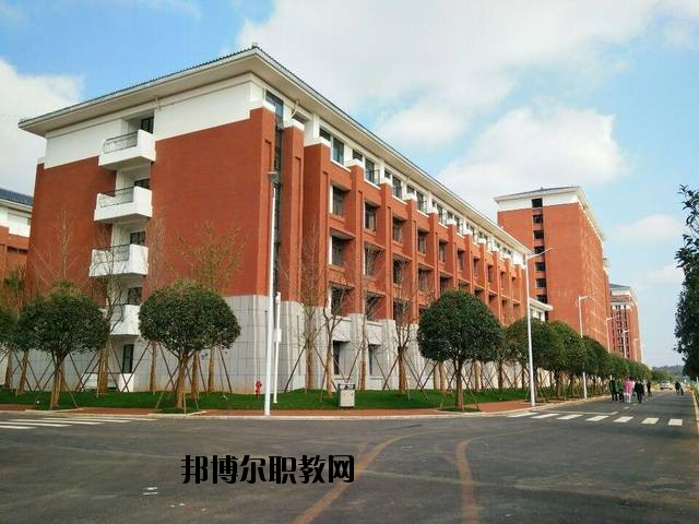 洪湖理工中等職業(yè)學(xué)校怎么樣、好不好