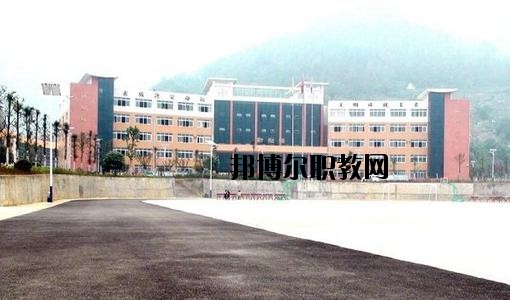 四川筠連職業(yè)技術(shù)學校學校怎么樣