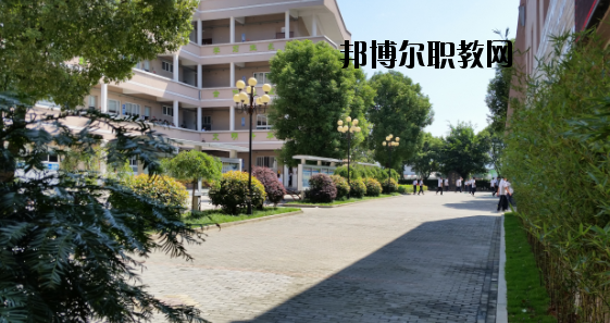 衢州育才職業(yè)中學(xué)怎么樣，好不好