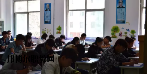 甘肅農(nóng)墾中等專業(yè)學(xué)校2020年學(xué)費、收費多少