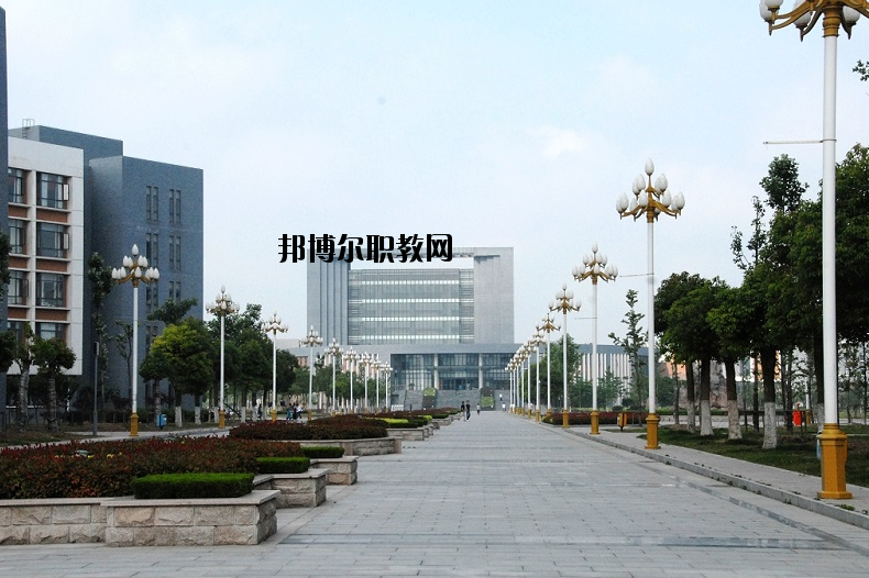 鹽城師范學(xué)院怎么樣、好不好