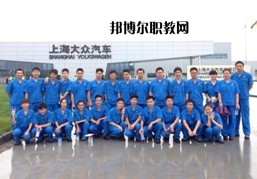 萍鄉(xiāng)工業(yè)中等專(zhuān)業(yè)學(xué)校2020年報(bào)名條件、招生要求、招生對(duì)象