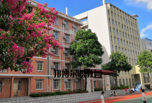 廣東工業(yè)貿(mào)易職業(yè)技術學校怎么樣、好不好