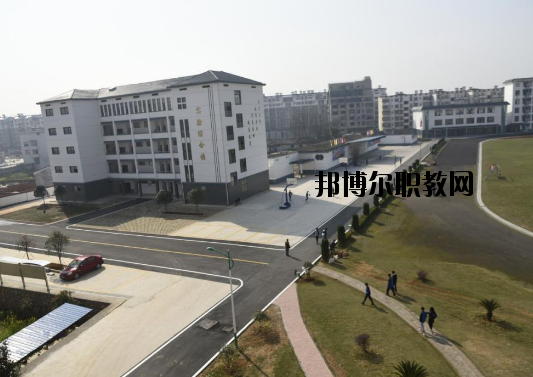 宜豐中等專(zhuān)業(yè)學(xué)校2020年報(bào)名條件、招生要求、招生對(duì)象