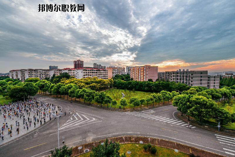 江蘇建筑職業(yè)技術(shù)學(xué)院怎么樣、好不好