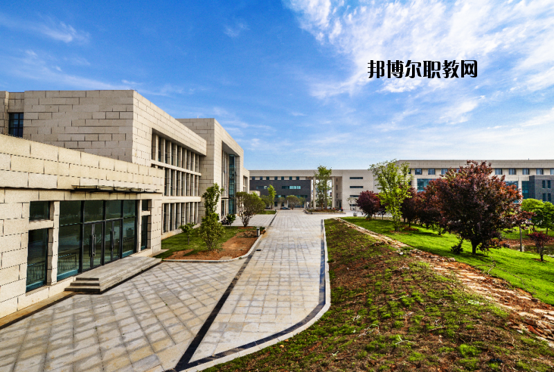 江蘇建筑職業(yè)技術(shù)學(xué)院2020年報名條件、招生要求、招生對象