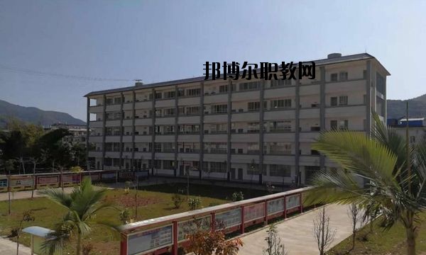 西盟縣職業(yè)高級(jí)中學(xué)2020年報(bào)名條件、招要求、招生對(duì)象