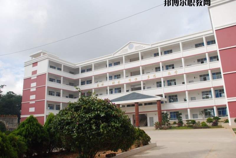祥云縣職業(yè)高級中學(xué)2020年報名條件、招生要求、招生對象