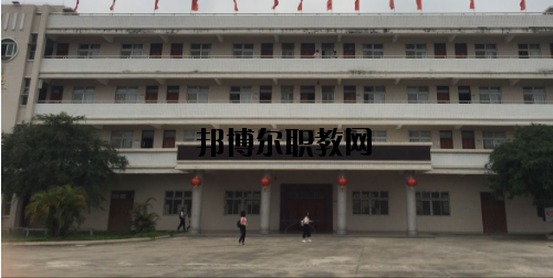 陸豐技工學(xué)校2020年報名條件、招生要求、招生對象